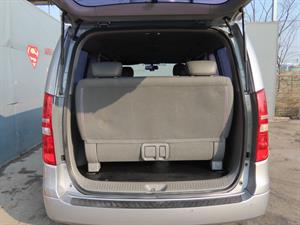 HYUNDAI Starex - Vista 10