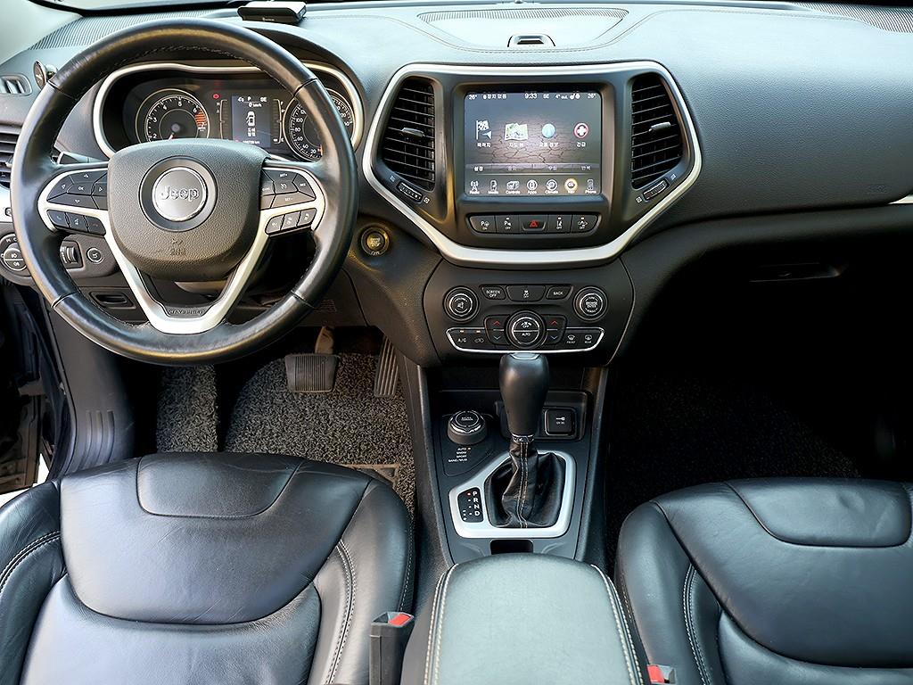 Jeep Cherokee - Vista 9