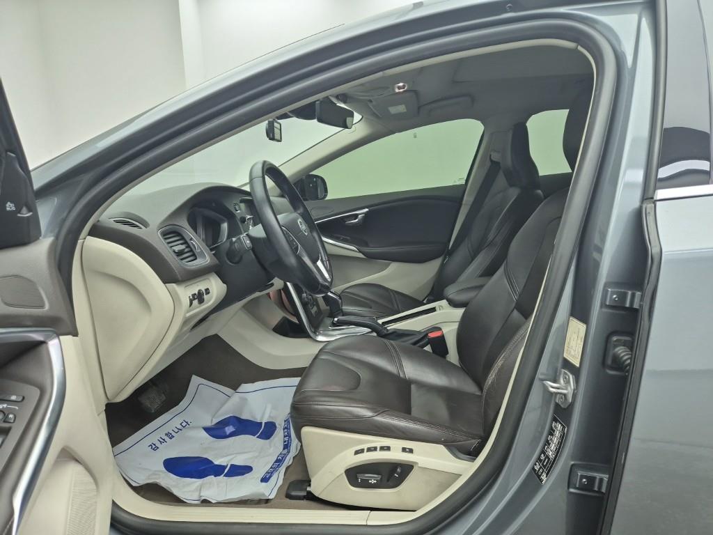 Volvo V40 - Vista 11