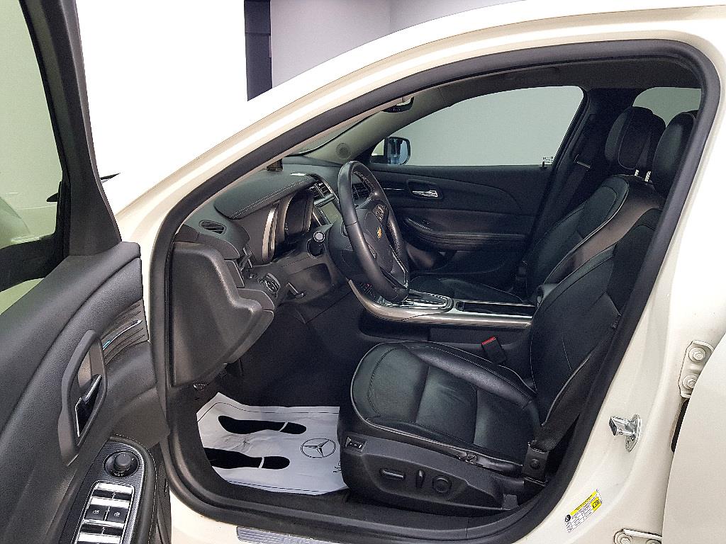 Chevrolet Malibu - Vista 8