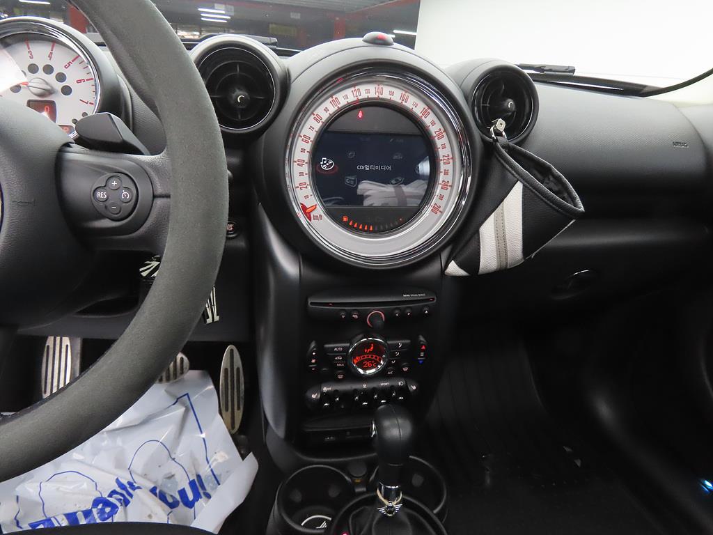 Mini Countryman - Vista 10