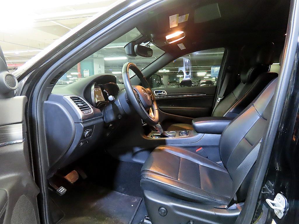 Jeep Cherokee - Vista 6