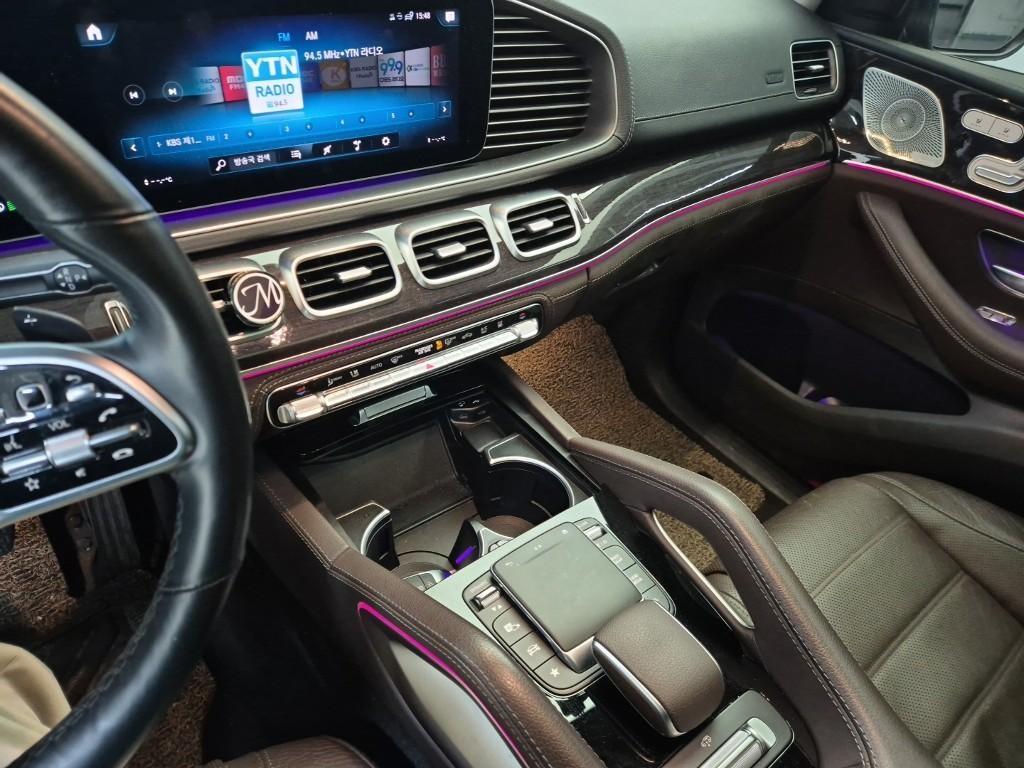 Mercedes Benz GLE Class - Vista 10