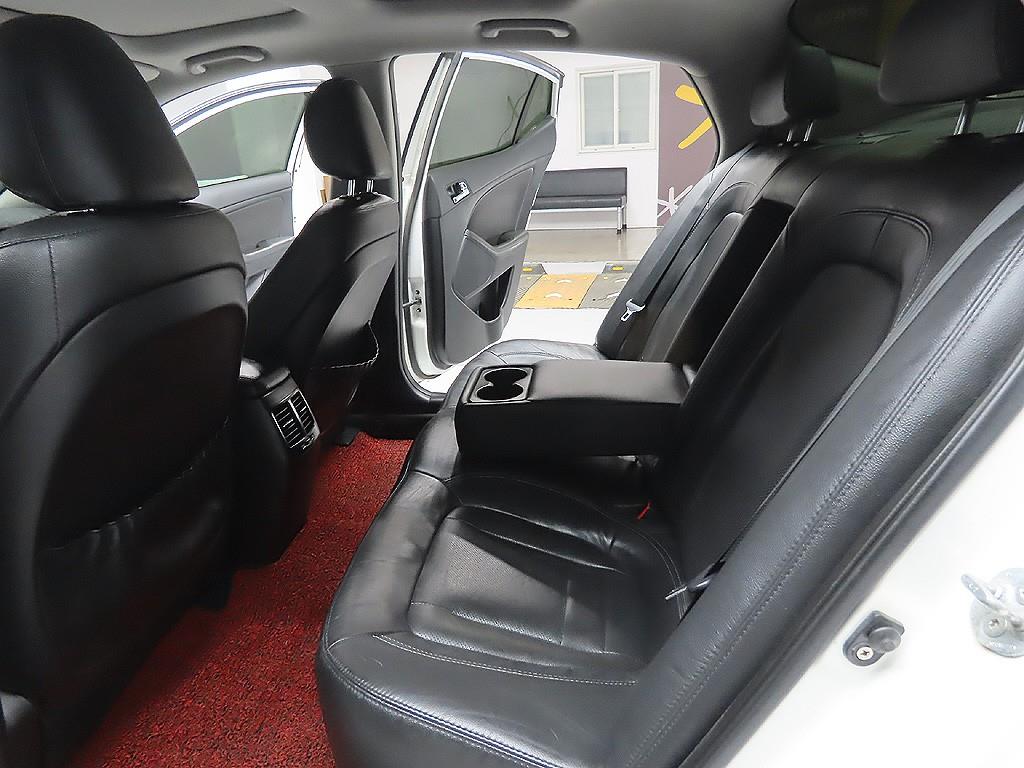 KIA K5 2013 Blanco - Importación desde Corea - HF Imports Iquique - Foto 9