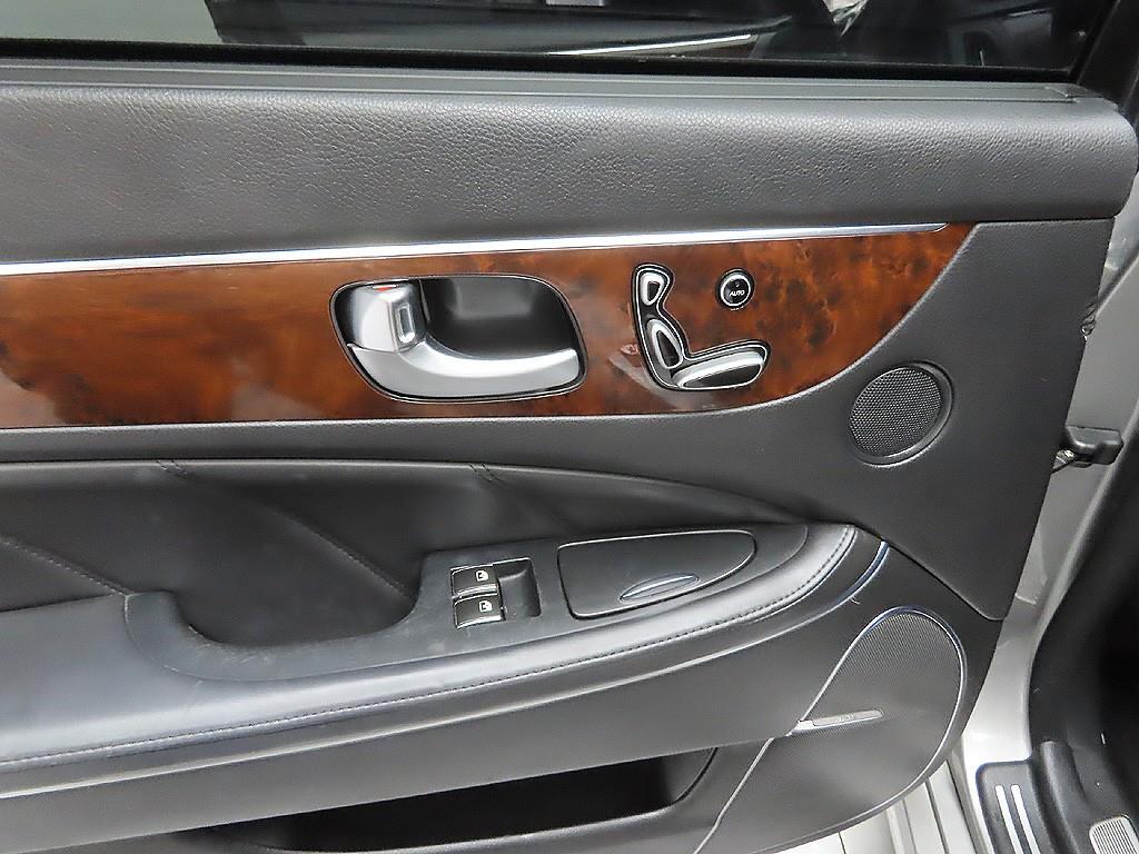 HYUNDAI Equus 2012 Gris - Importación desde Corea - HF Imports Iquique - Foto 9