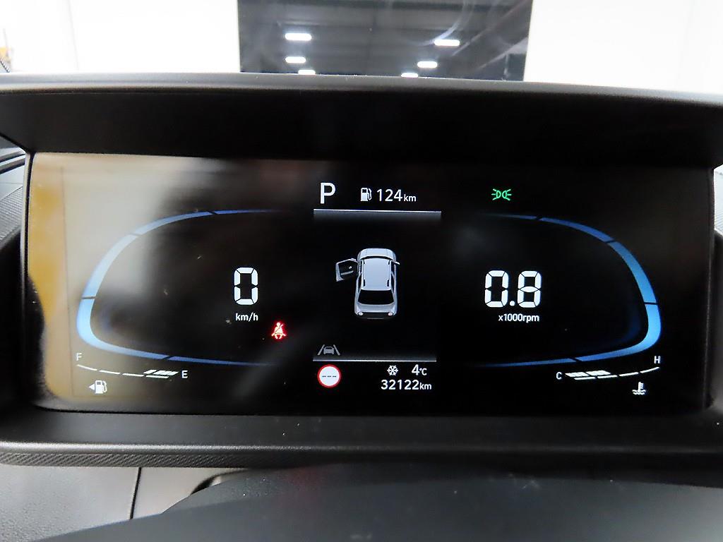 HYUNDAI Casper - Vista 8