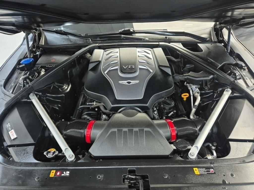 Genesis G90 - Vista 5