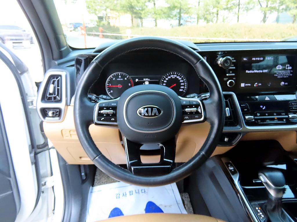 KIA Sorento - Vista 8