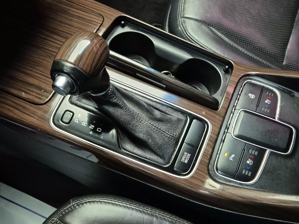 KIA K7 2015 Negro - Importación desde Corea - HF Imports Iquique - Foto 18