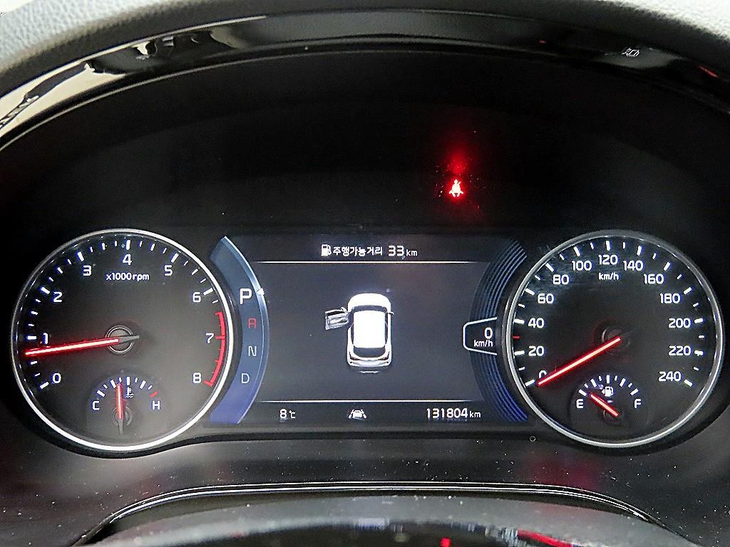 KIA Seltos - Vista 8