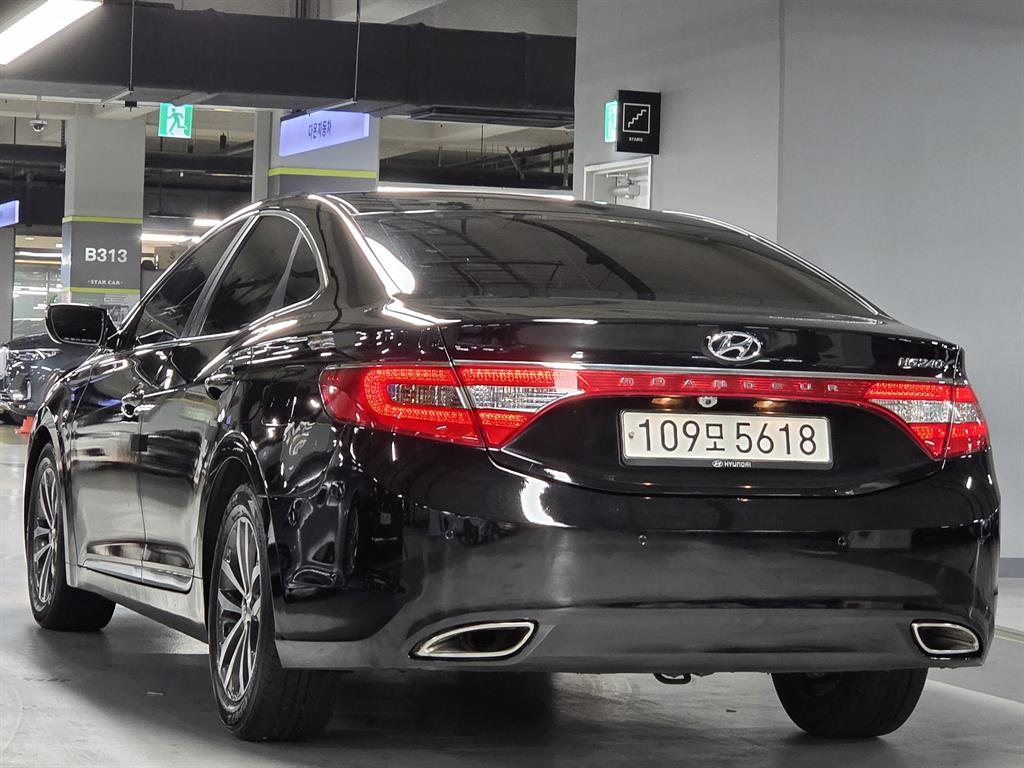 HYUNDAI Grandeur - Vista 4