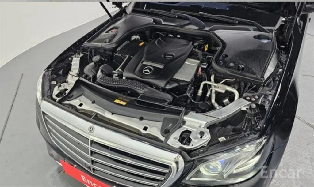 Mercedes Benz E class 2019 Negro - Importación desde Corea - HF Imports Iquique - Foto 18