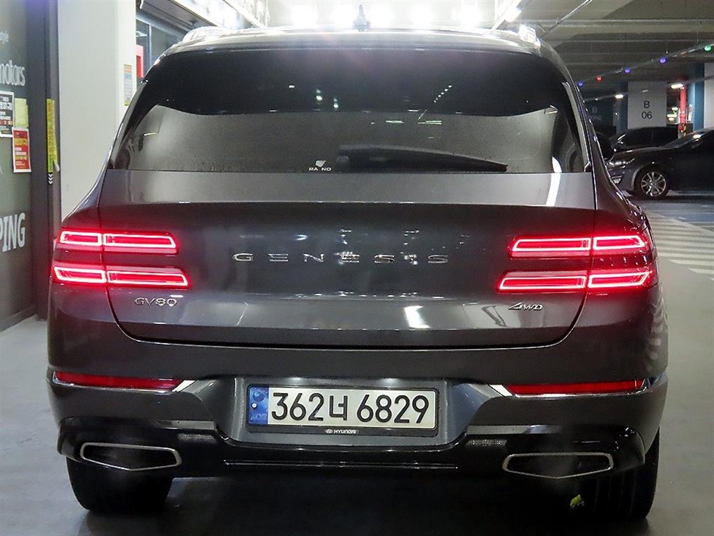 Genesis GV80 - Vista 6