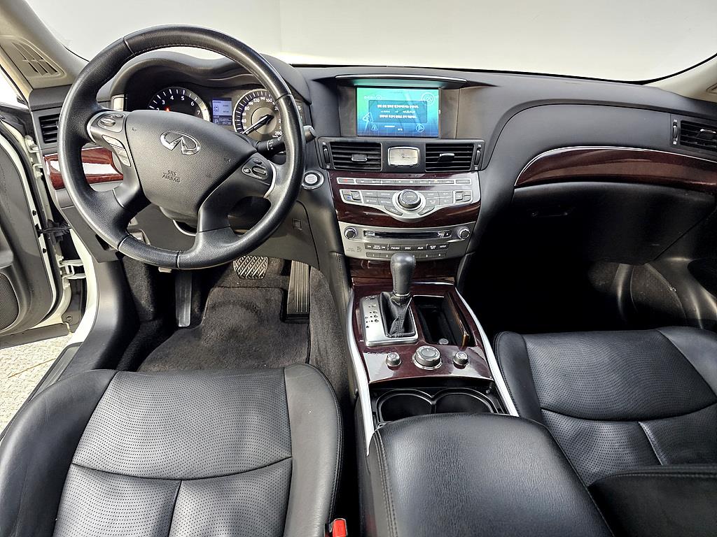 Infiniti Q - Vista 5