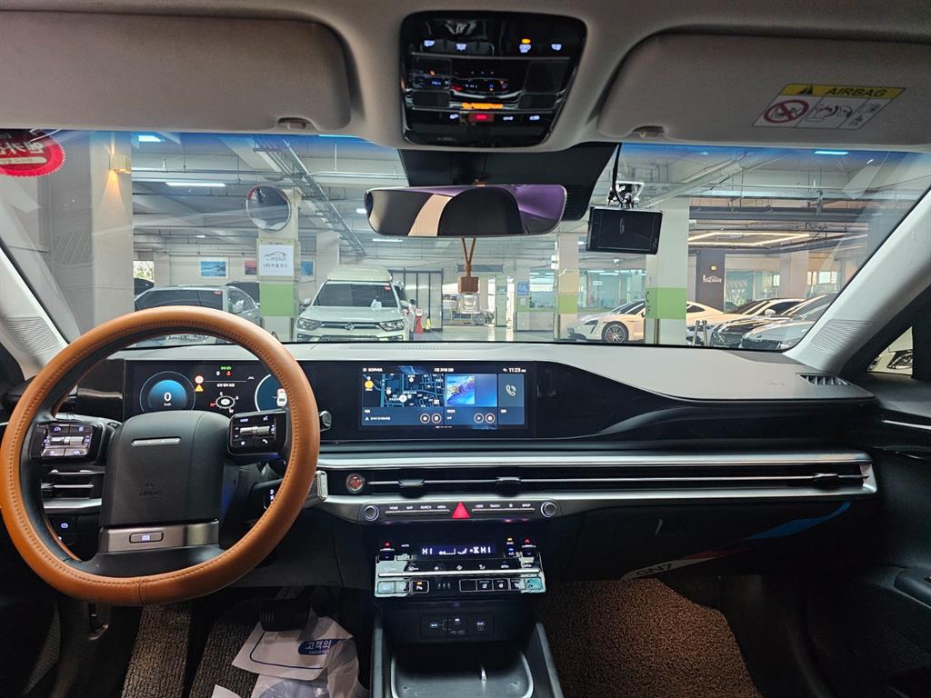 HYUNDAI Grandeur - Vista 7