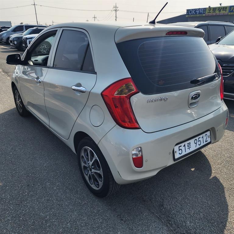 KIA Morning - Vista 6