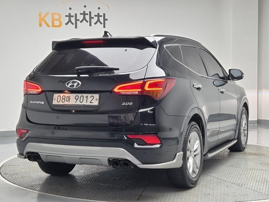 HYUNDAI Santa Fe - Vista 3