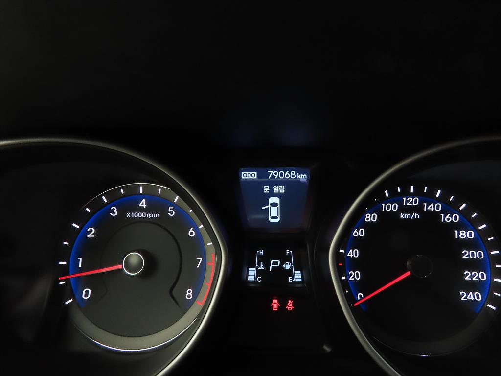 HYUNDAI i30 - Vista 9