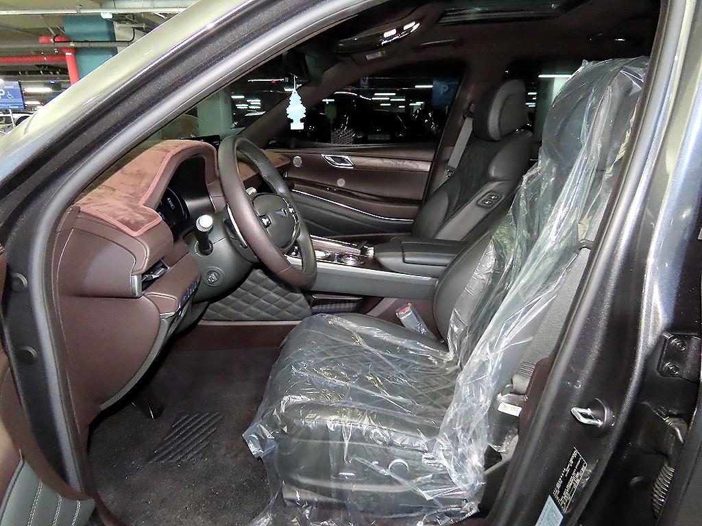 Genesis GV80 - Vista 6