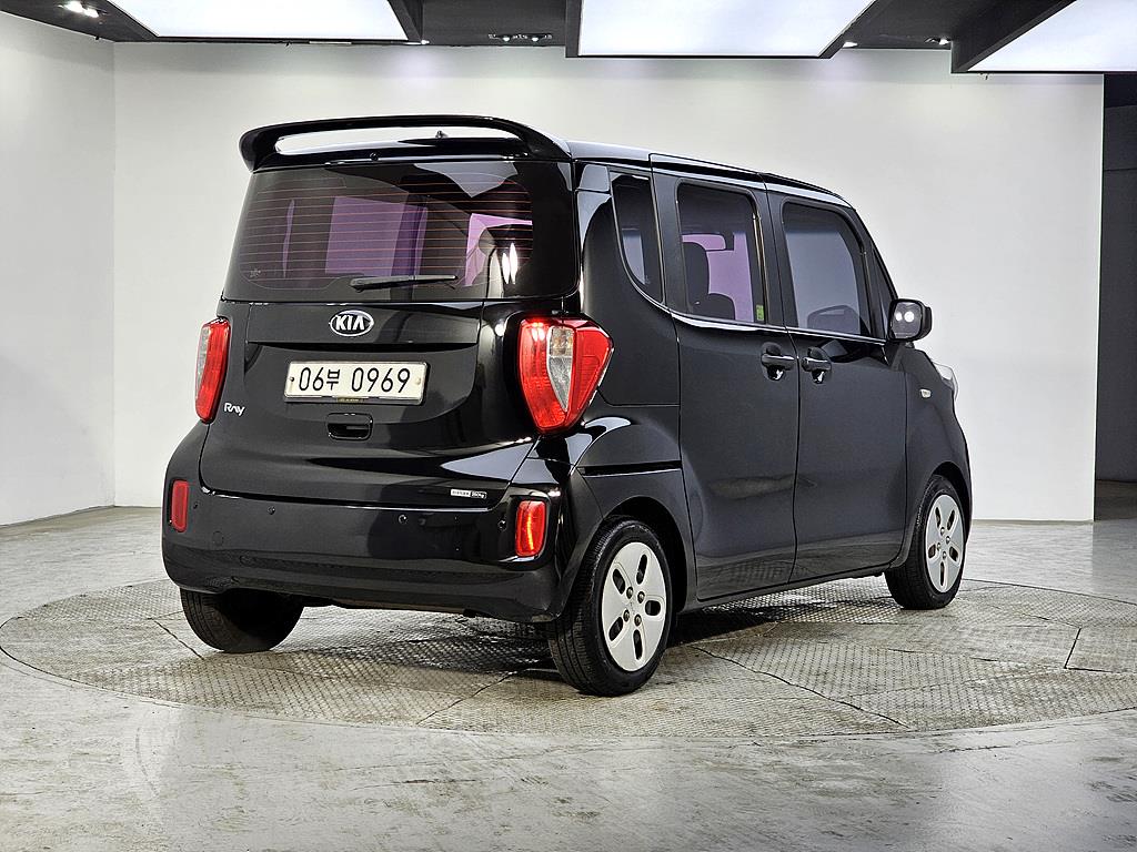 KIA Ray - Vista 4