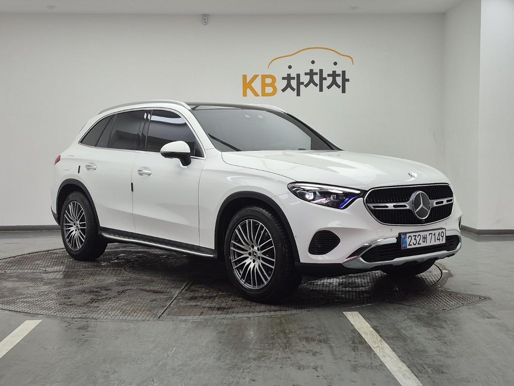 Mercedes Benz GLC Class - Vista 2
