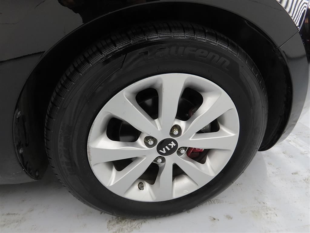 KIA Pride 2014 Negro - Importación desde Corea - HF Imports Iquique - Foto 20