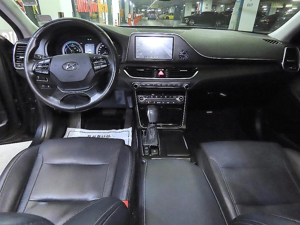 HYUNDAI Grandeur - Vista 10