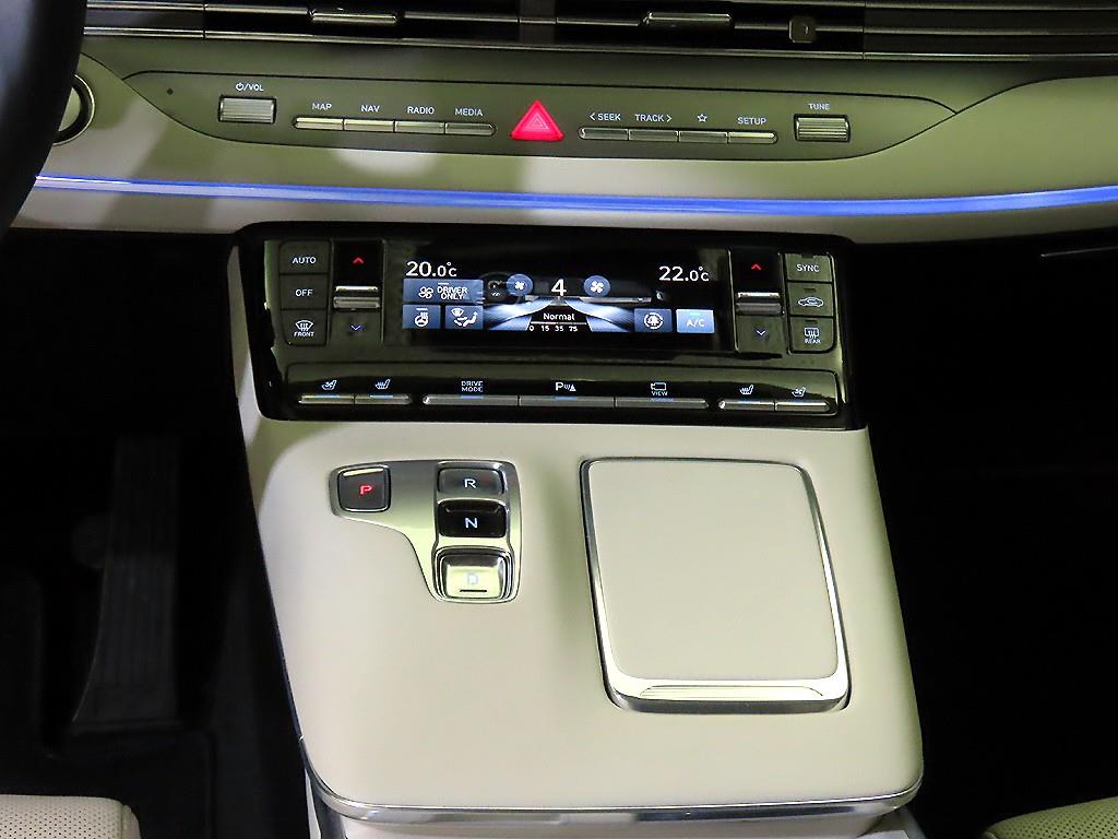 HYUNDAI Grandeur - Vista 10