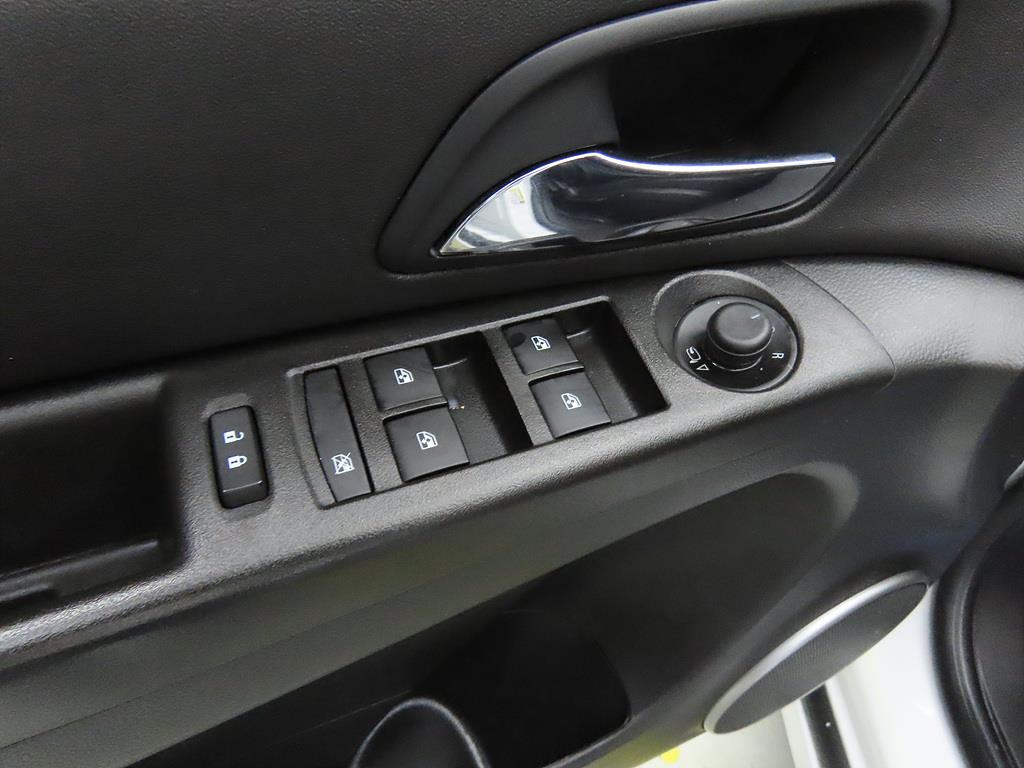 Chevrolet Cruise 2016 Blanco - Importación desde Corea - HF Imports Iquique - Foto 14