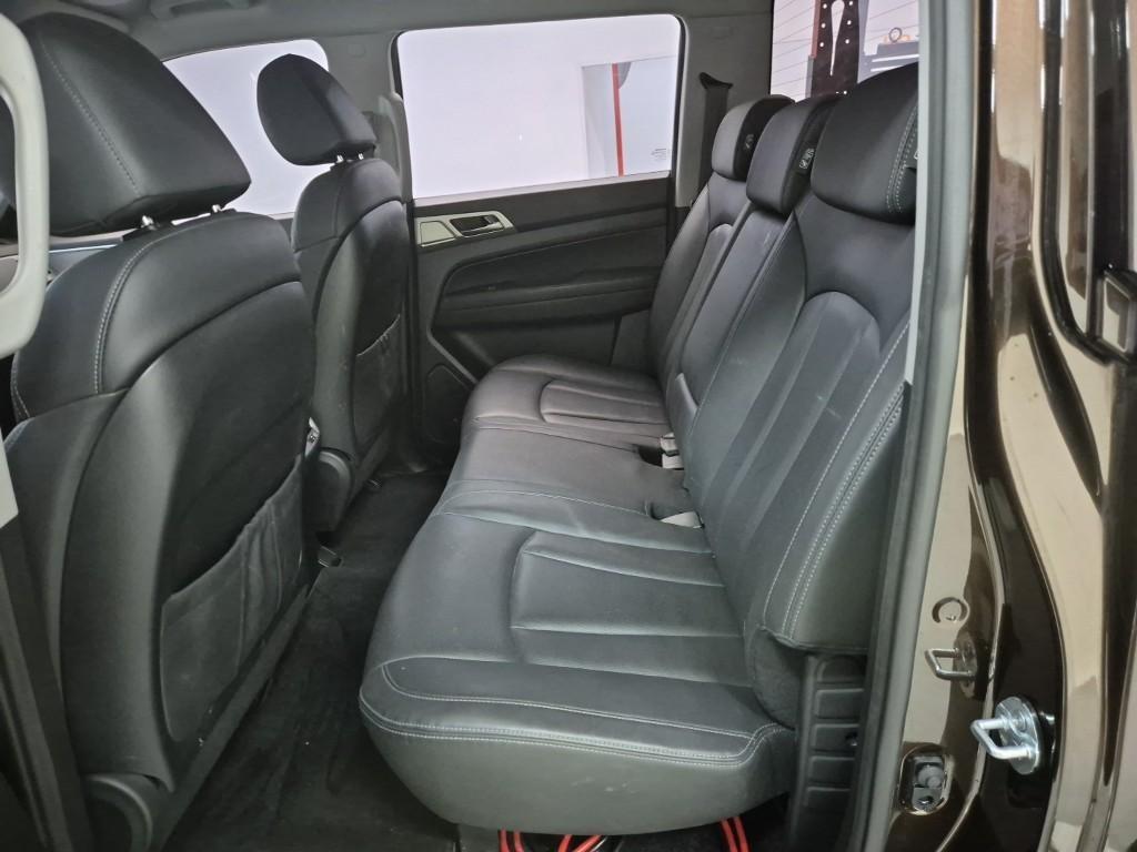 Ssangyong Rexton - Vista 12