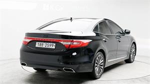 HYUNDAI Grandeur - Vista 6