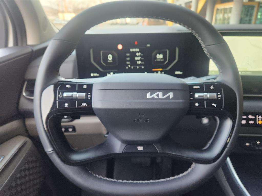 KIA Carnival - Vista 11
