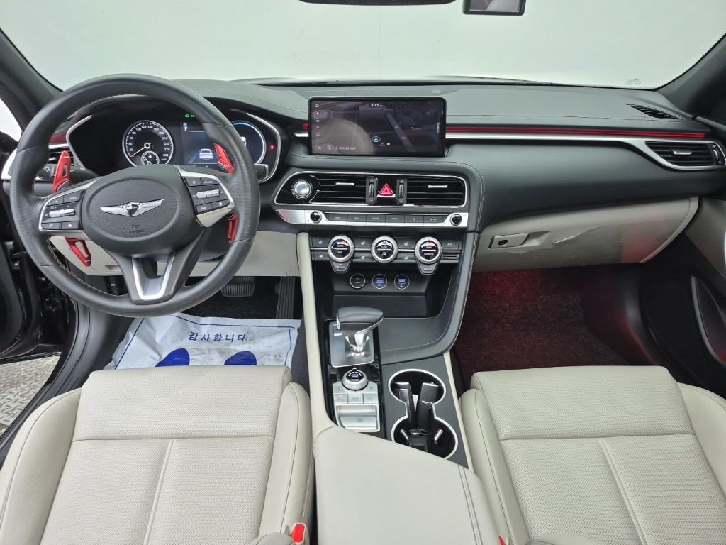 Genesis G70 - Vista 5