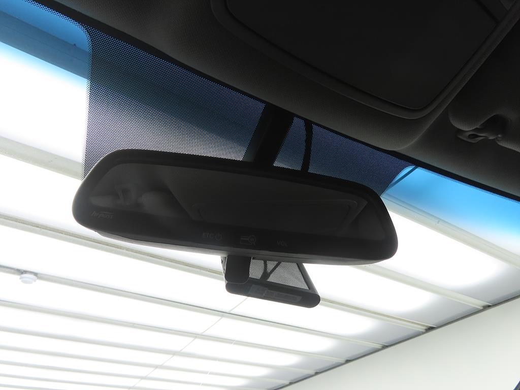 HYUNDAI Sonata - Vista 12