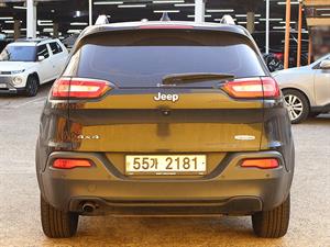 Jeep Cherokee - Vista 6