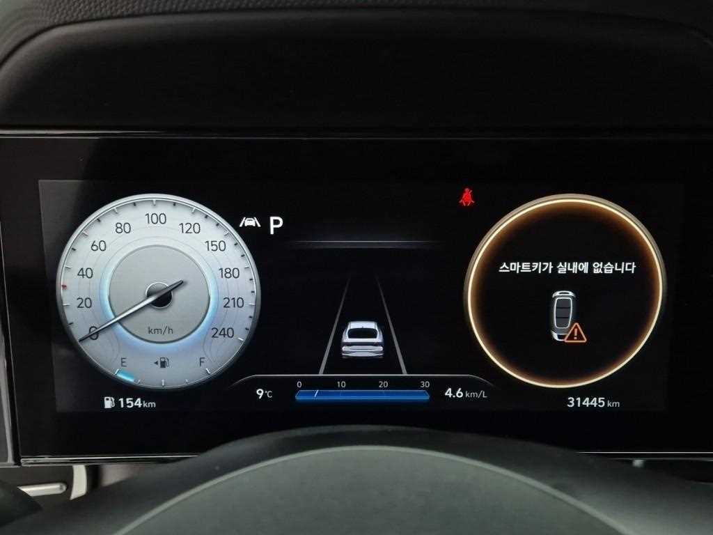 HYUNDAI Avante - Vista 6