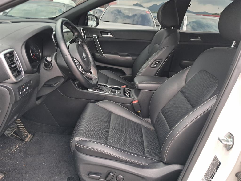 KIA Sportage - Vista 11