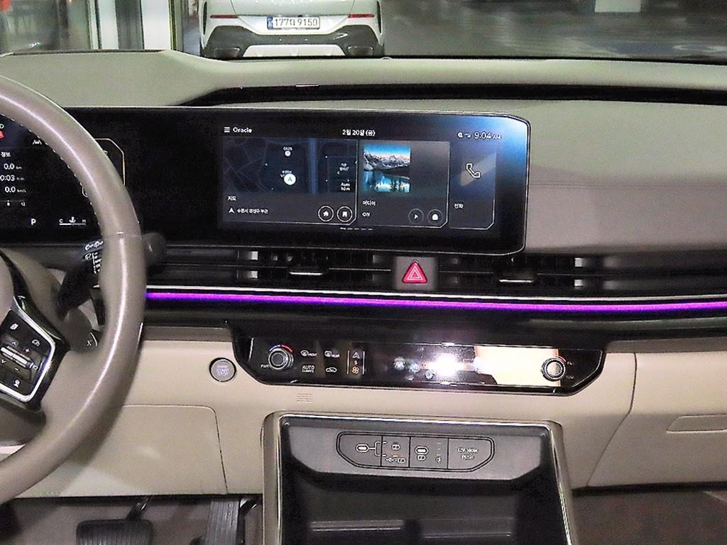 KIA Carnival - Vista 11