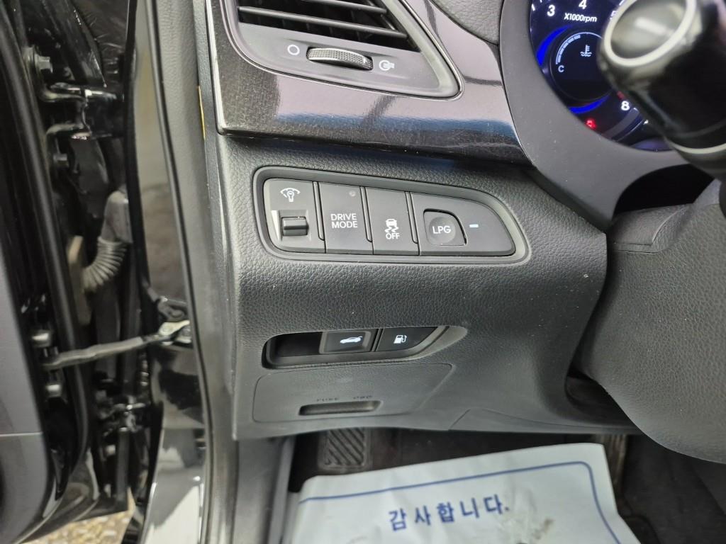 HYUNDAI Grandeur 2014 Negro - Importación desde Corea - HF Imports Iquique - Foto 17