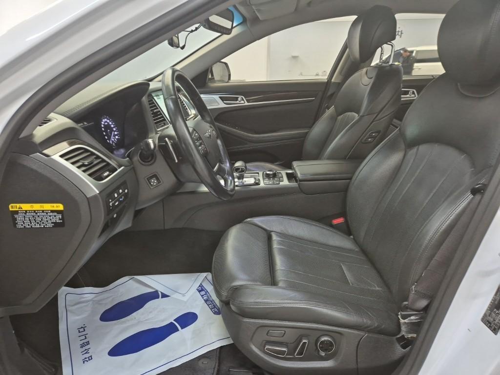 Genesis G80 - Vista 9