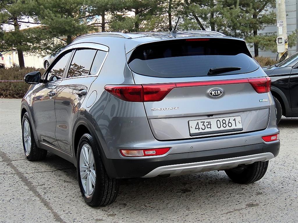 KIA Sportage - Vista 3
