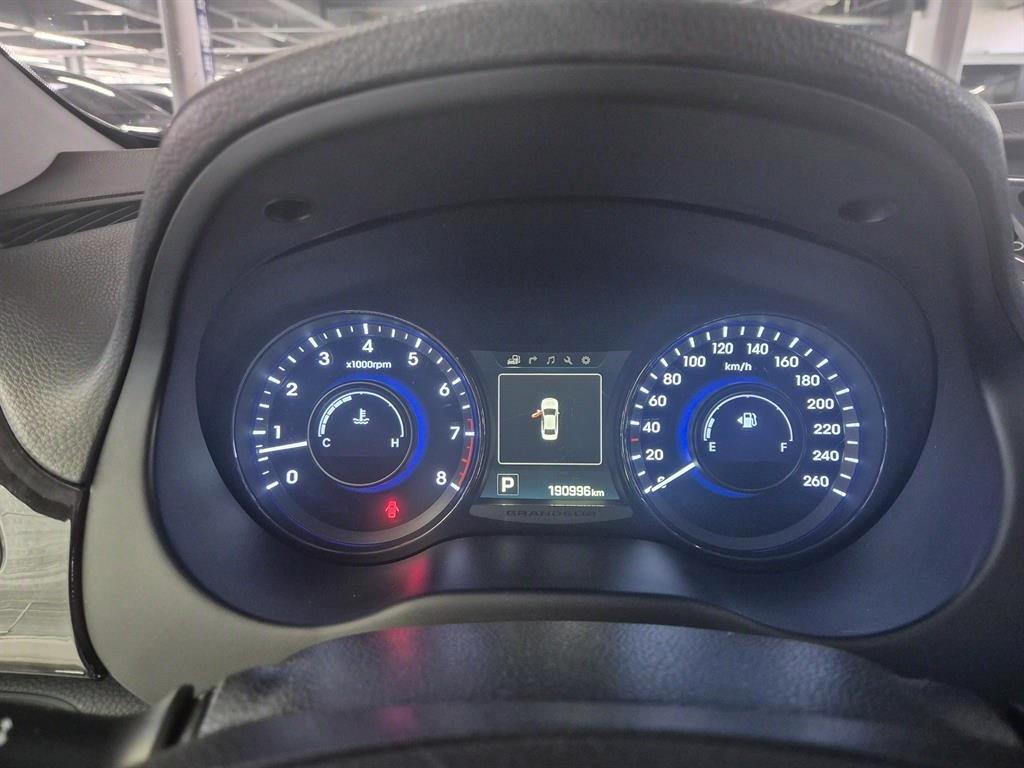 HYUNDAI Grandeur - Vista 7