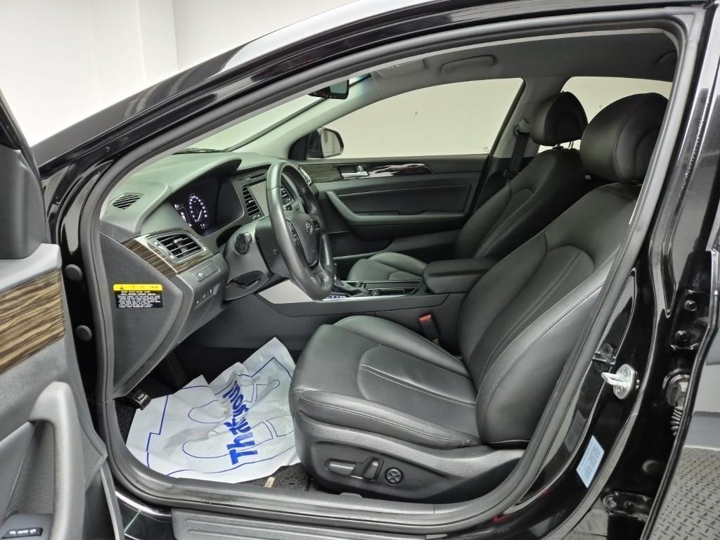 HYUNDAI Sonata - Vista 11