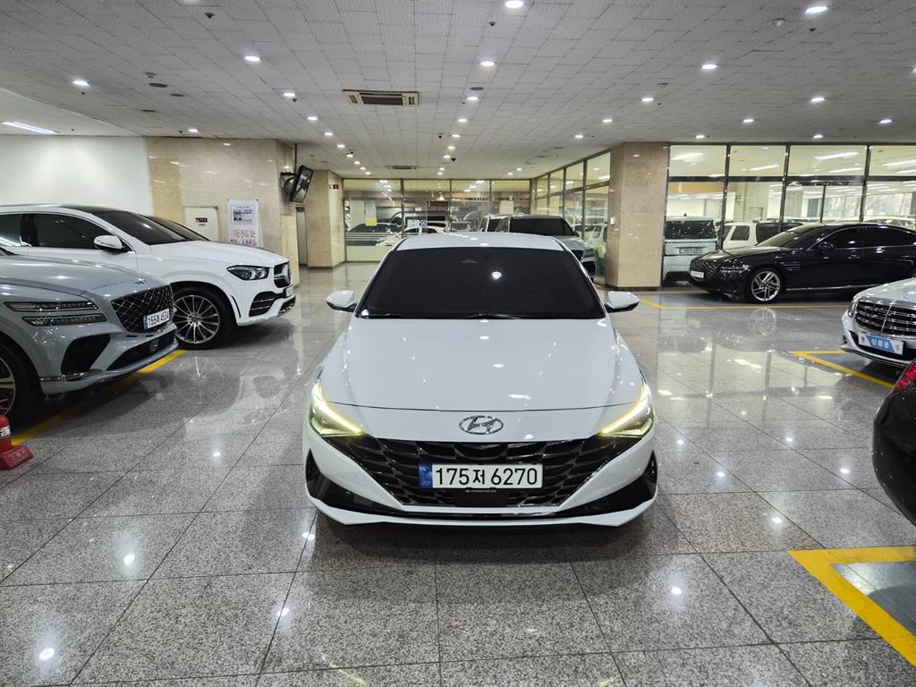 HYUNDAI Avante 2021 Blanco - Importación desde Corea - HF Imports Iquique - Foto 1