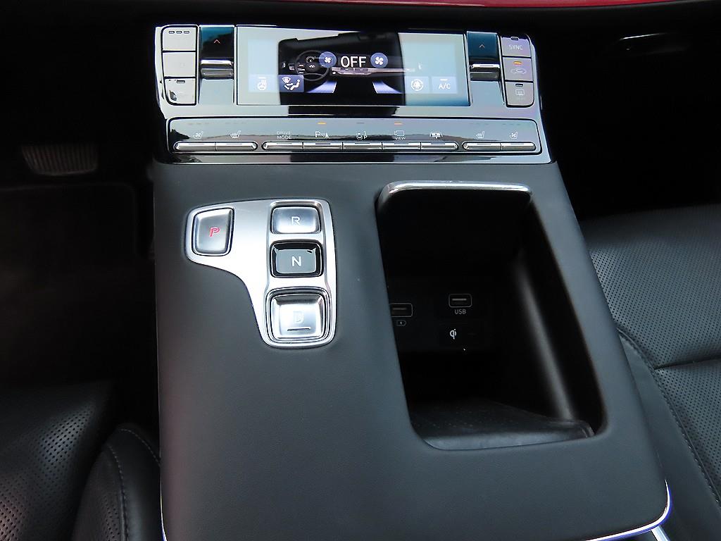 HYUNDAI Grandeur - Vista 11