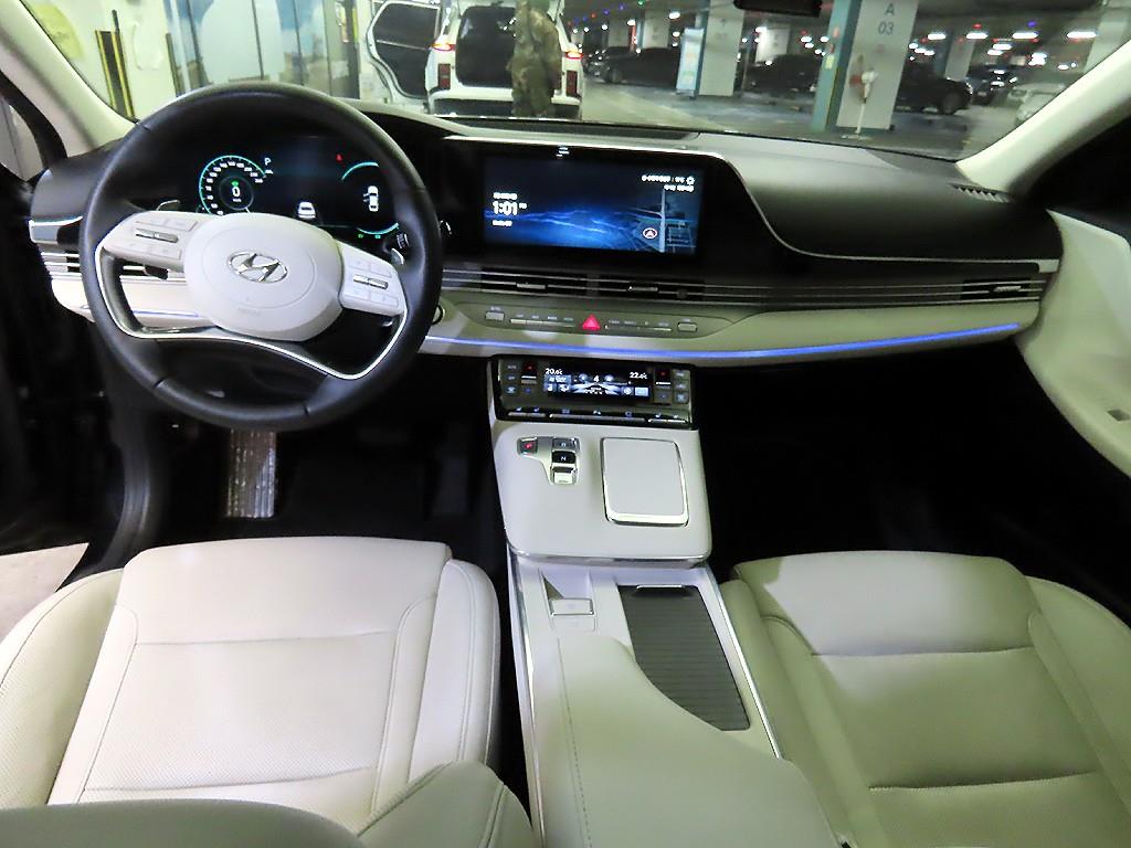 HYUNDAI Grandeur - Vista 6