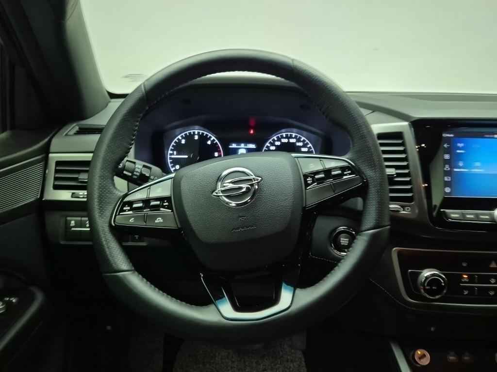 Ssangyong Rexton - Vista 9