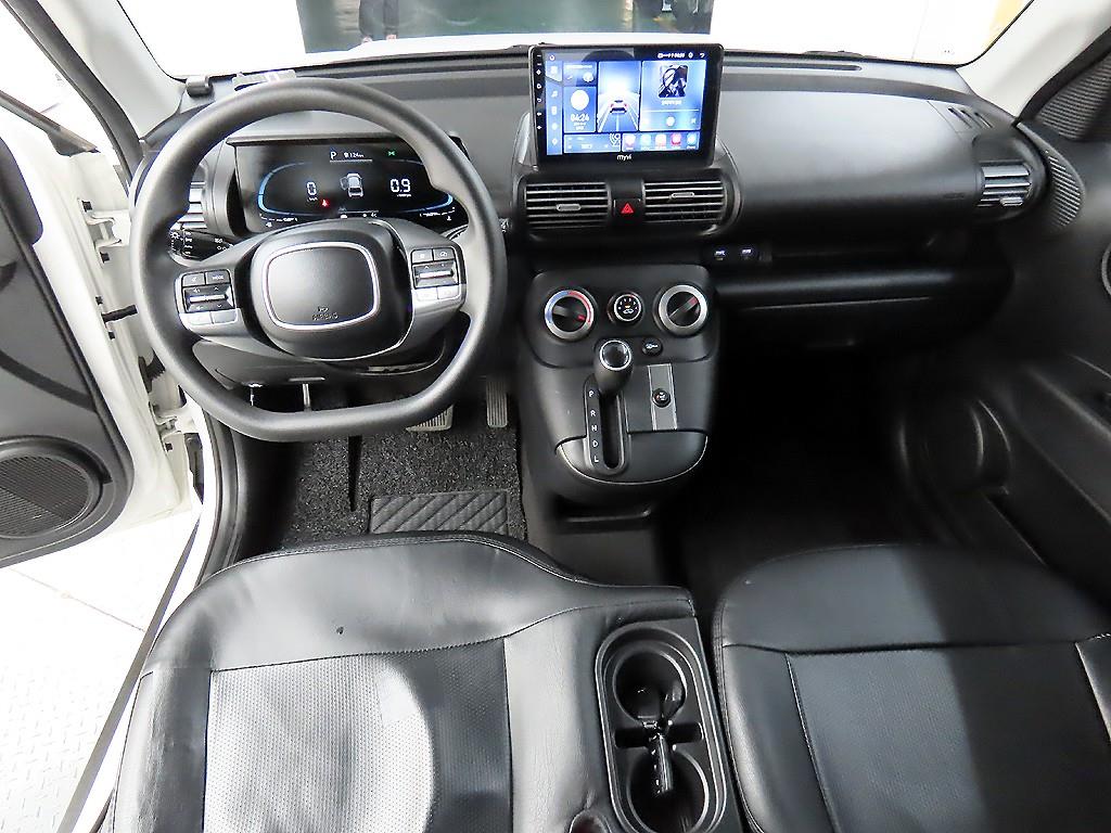 HYUNDAI Casper - Vista 7