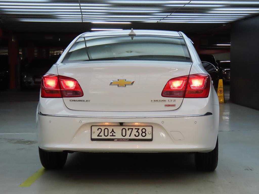 Chevrolet Cruise - Vista 3