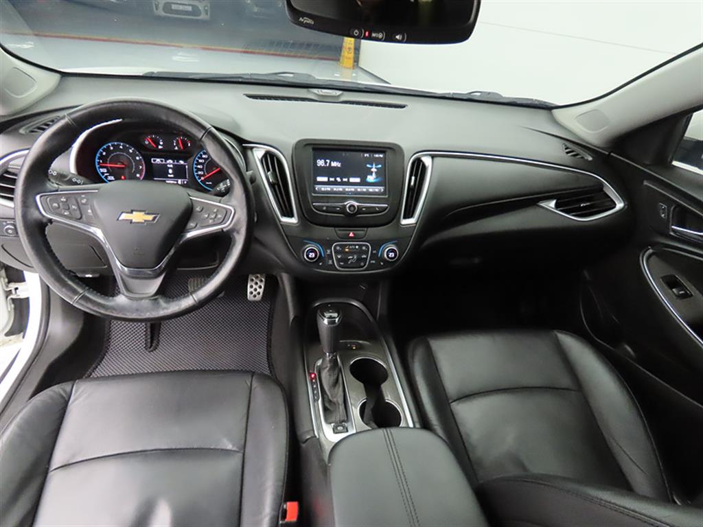 Chevrolet Malibu - Vista 7